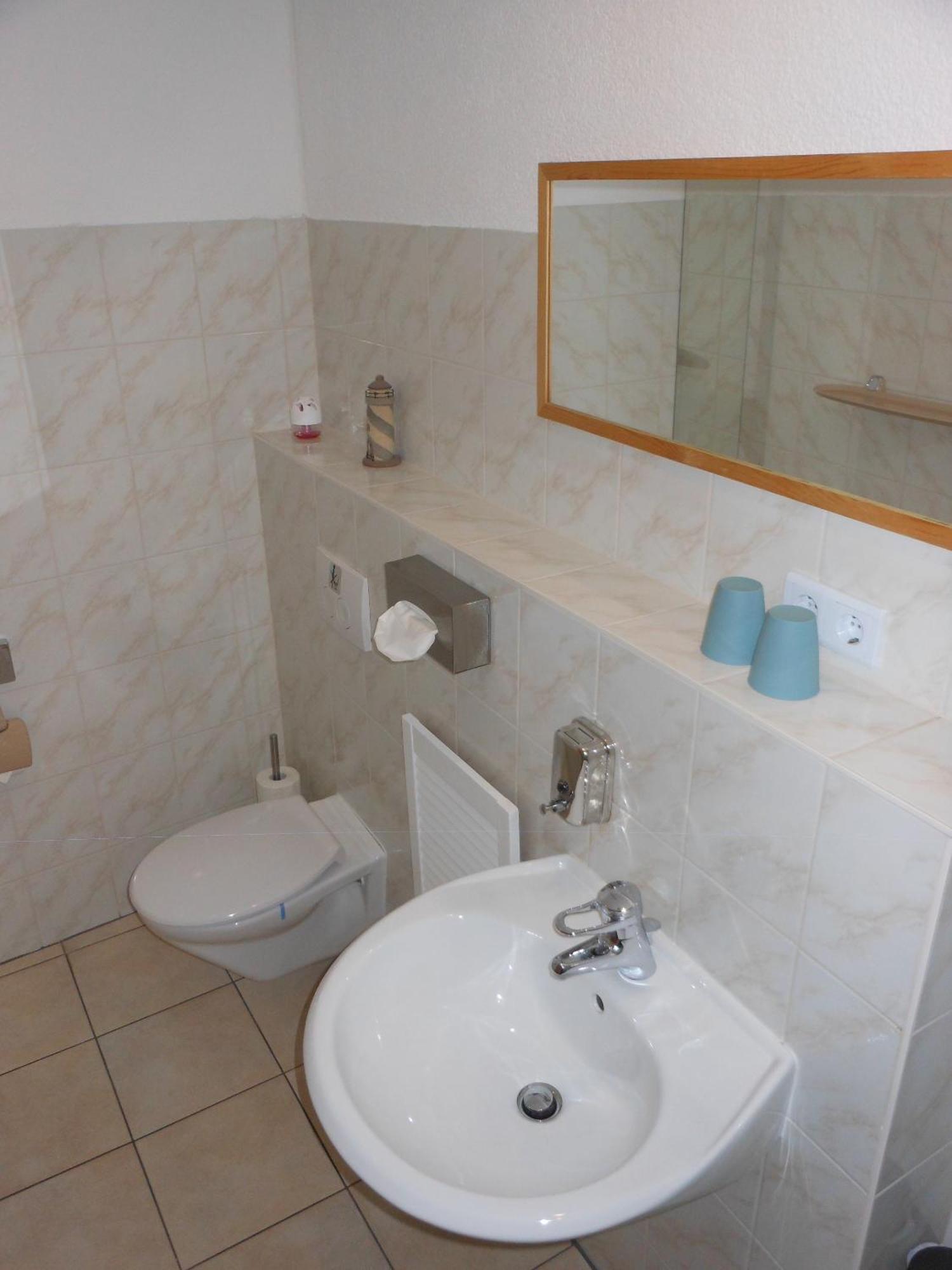 Pension Am Werder Bernburg Room photo