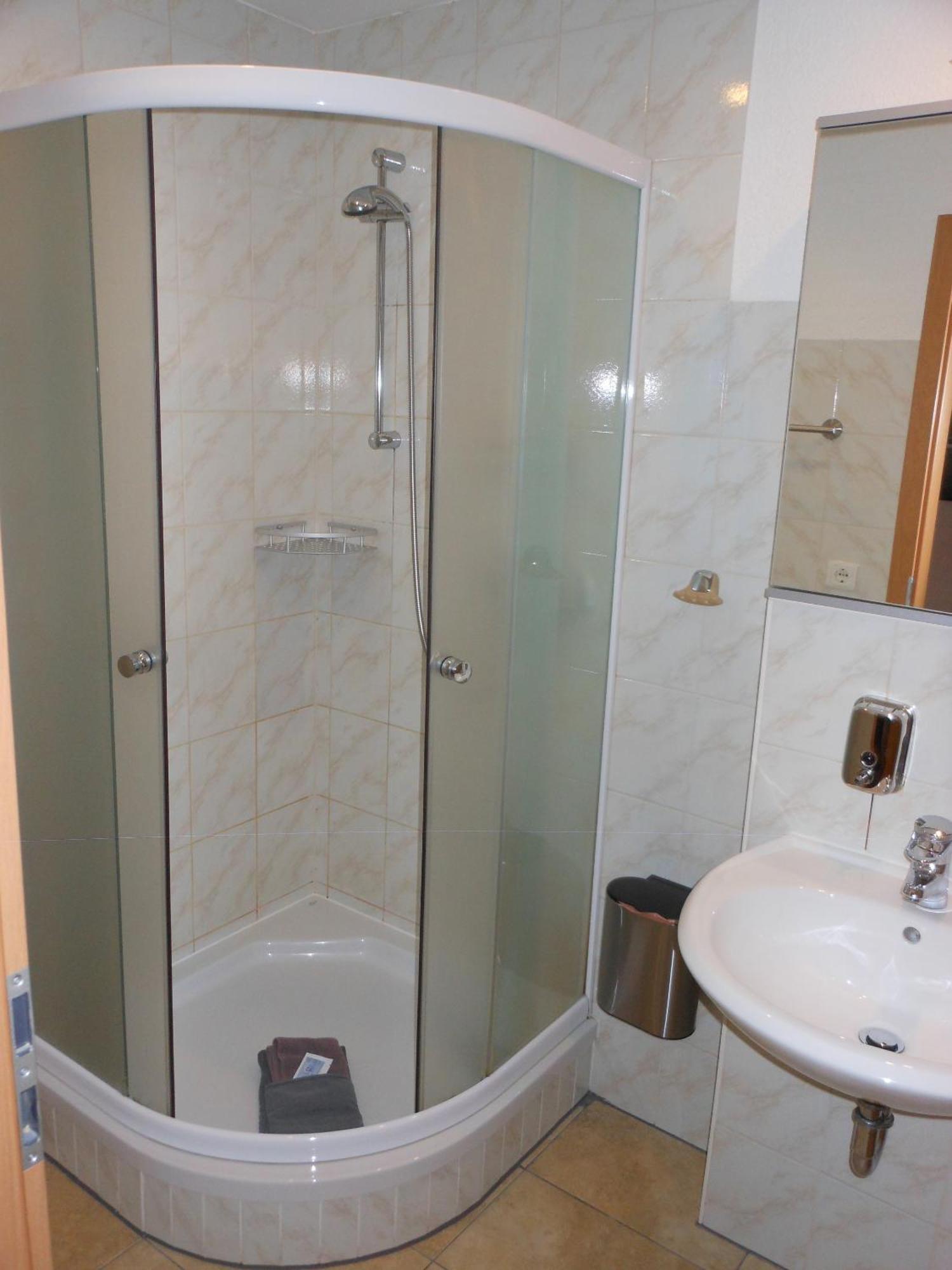Pension Am Werder Bernburg Room photo